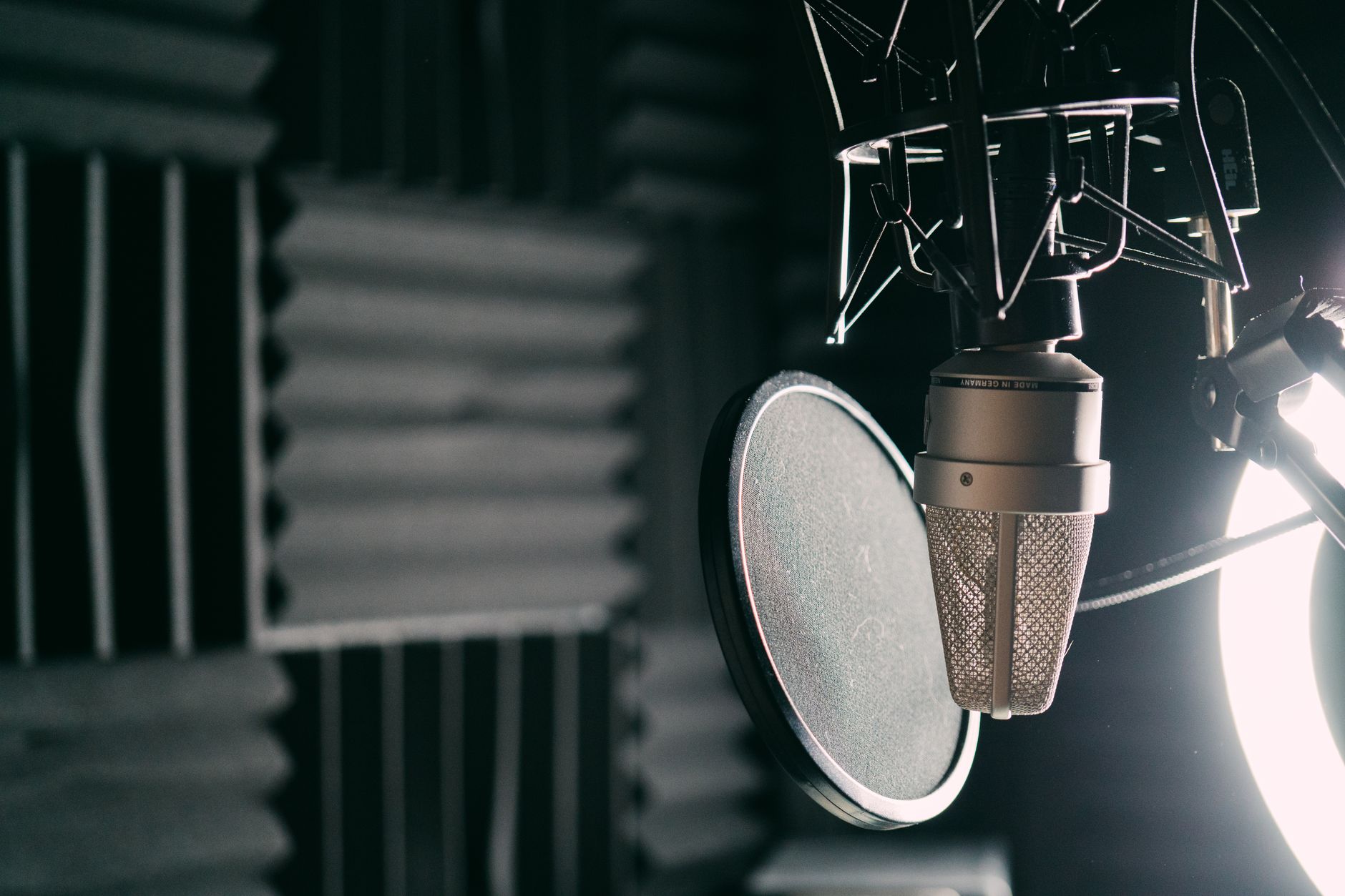 The Peter Cullen Effect: How He Revolutionized Voice Acting